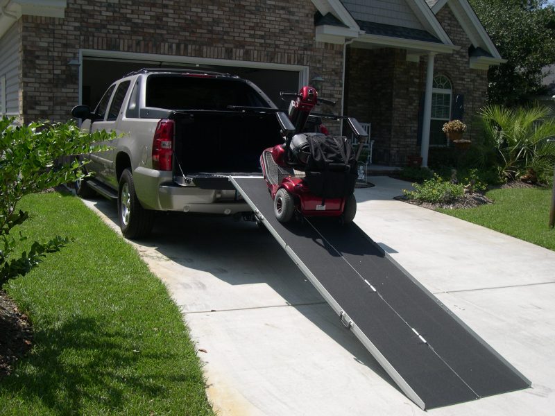 10' Trifold Aluminum Portable ramp - HomeAccessProducts.com