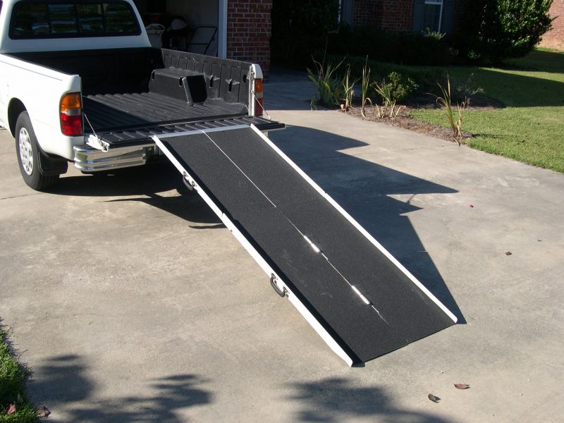 7' Trifold Aluminum Portable ramp - HomeAccessProducts.com