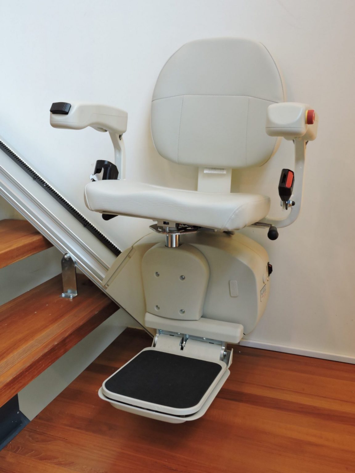 Skyline Stair Lift - Don't like the price? Let us know ...